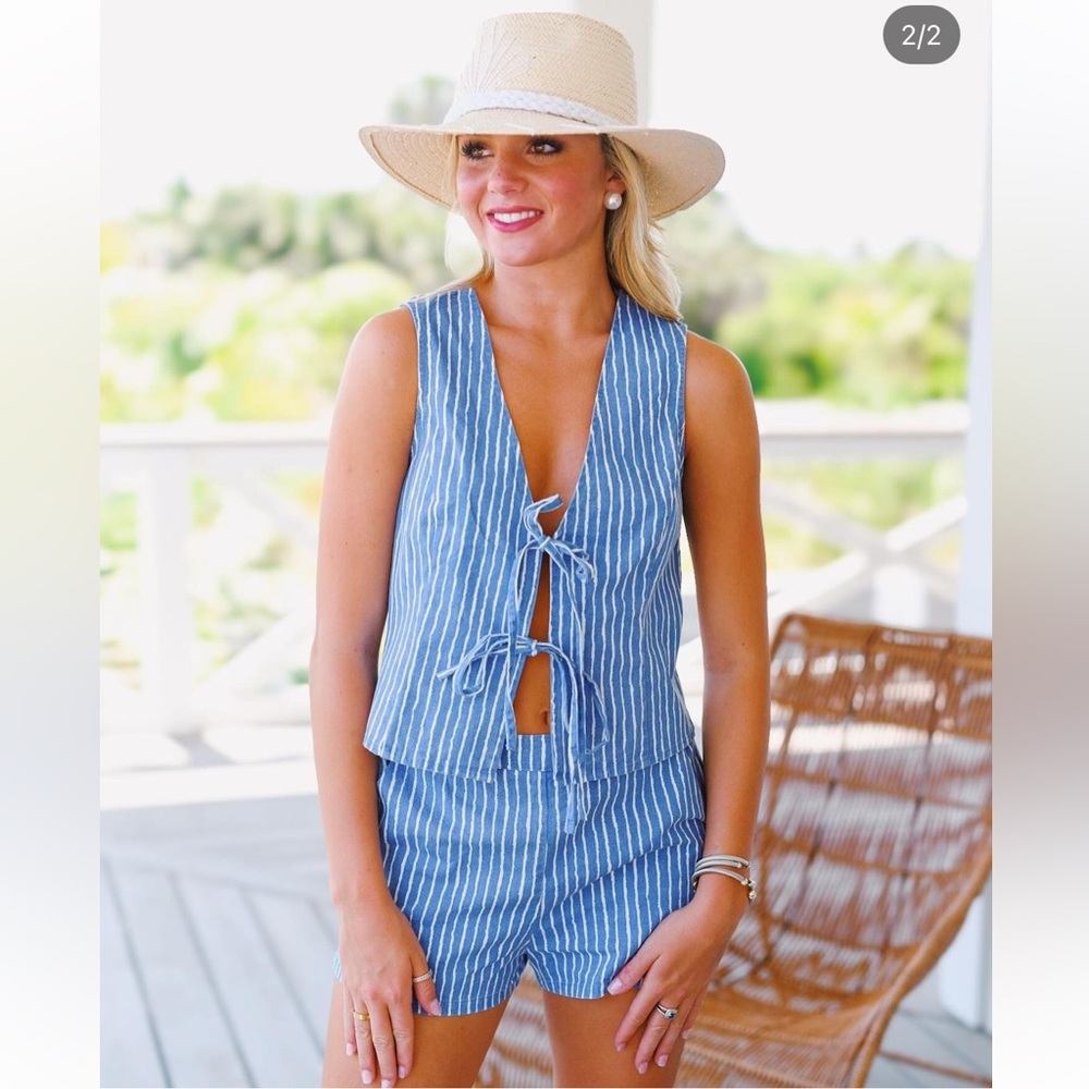 never worn! Blue and white striped set